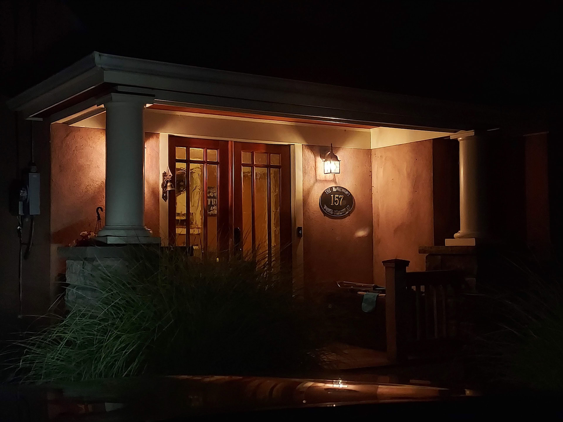 Samsung Galaxy A42 photo sample low light showing the front of a house