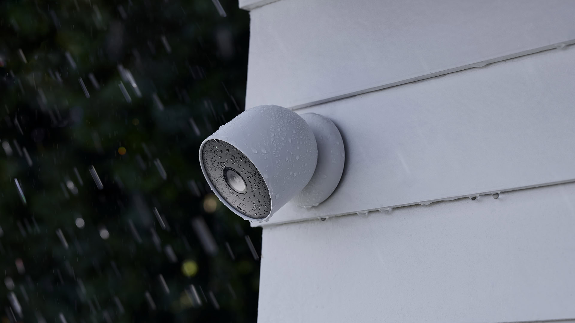 Nest Cam battery outdoors in the rain