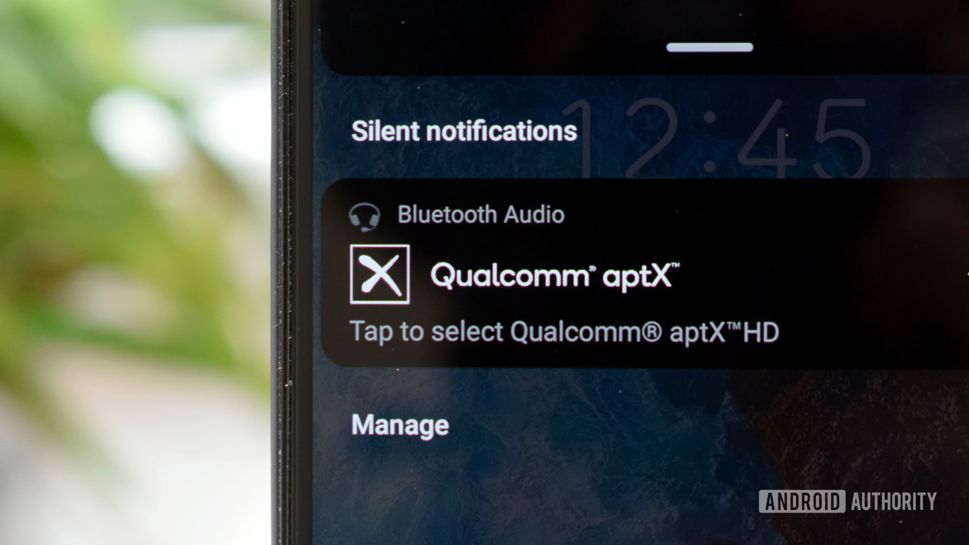 Qualcomm aptX phone notification up close