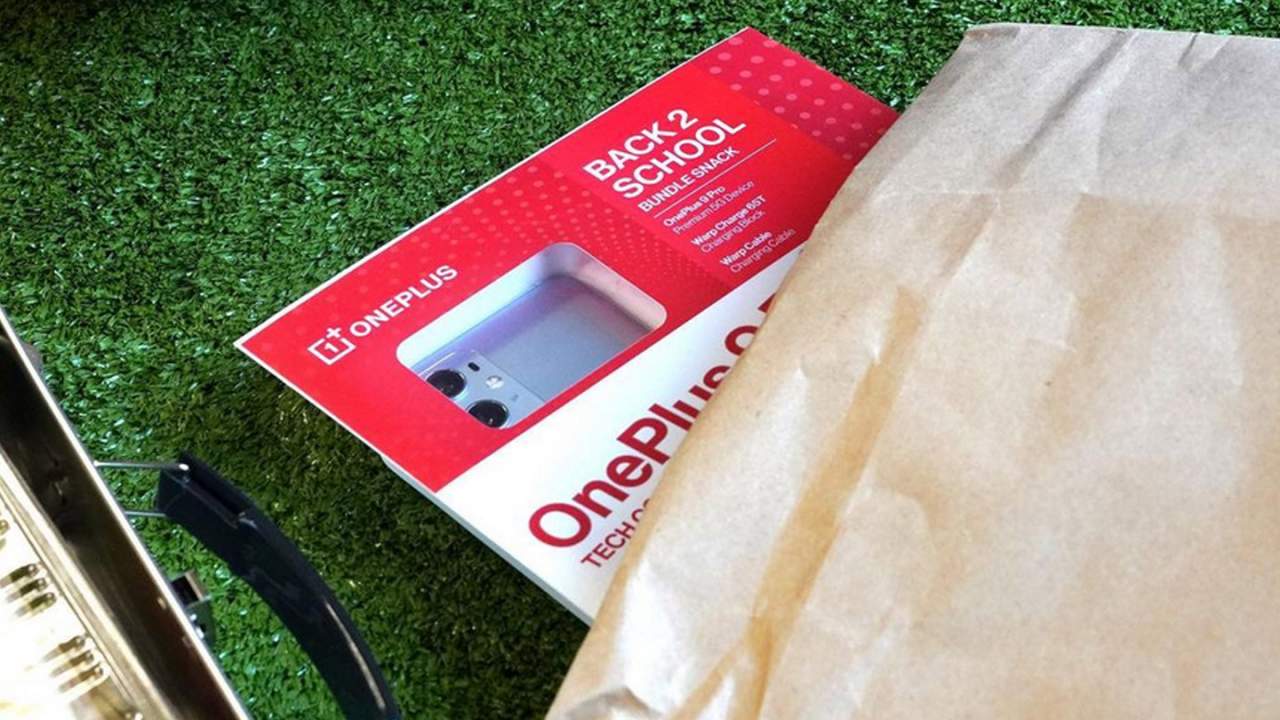 Le OnePlus 9 Pro dans sa version "Snackables"  emballage.