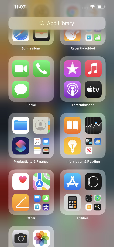 Apple iPhone 13 Pro Max App Library Screenshot