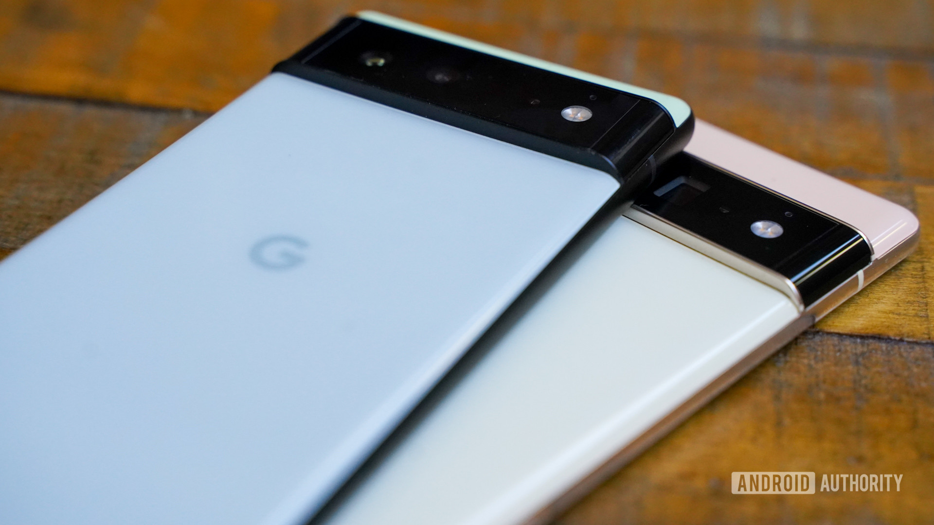 Google Pixel 6 and Pixel 6 Pro deck of cards