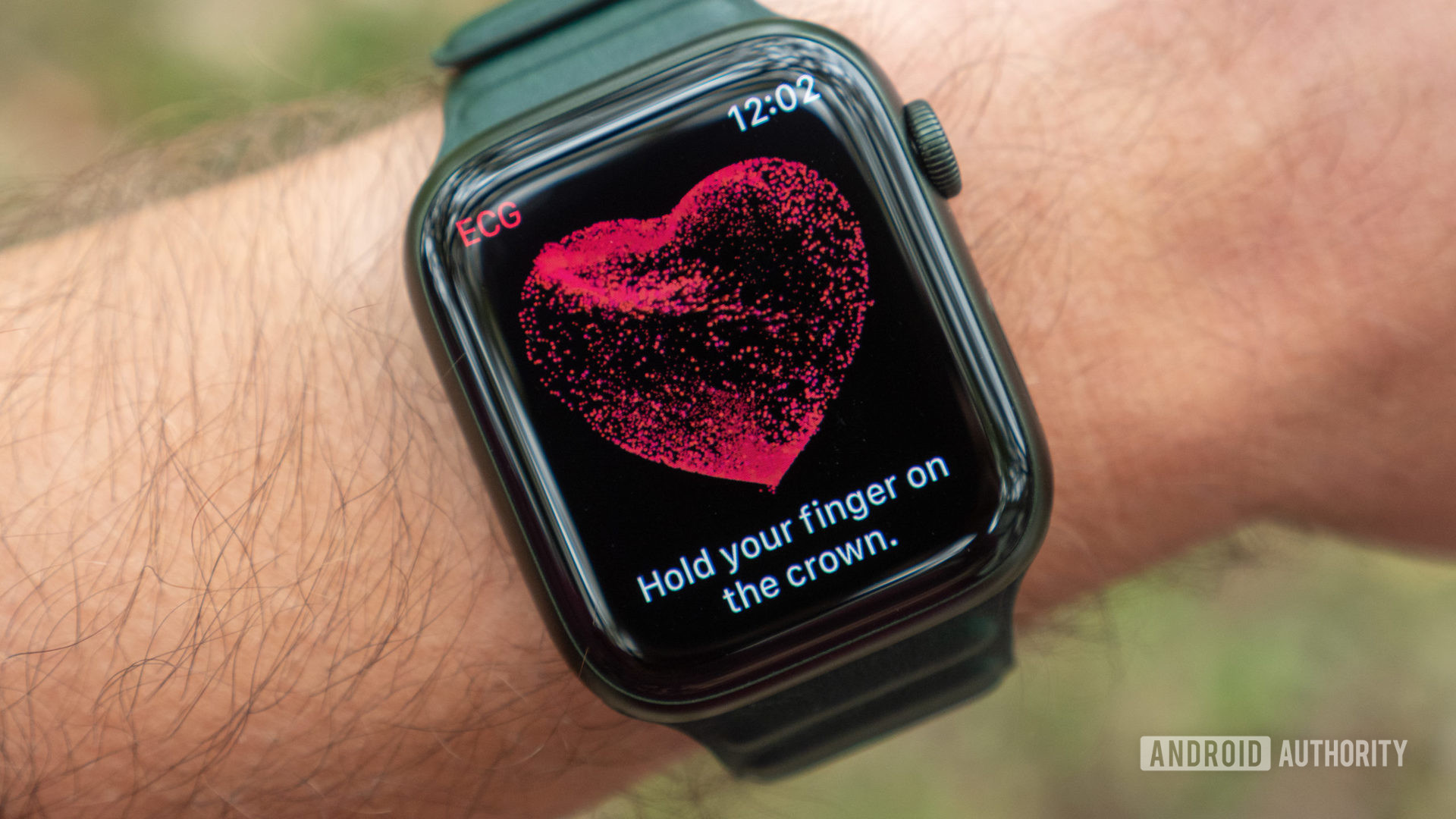 Apple Watch Series 7 review on wrist electrocardiogram ecg