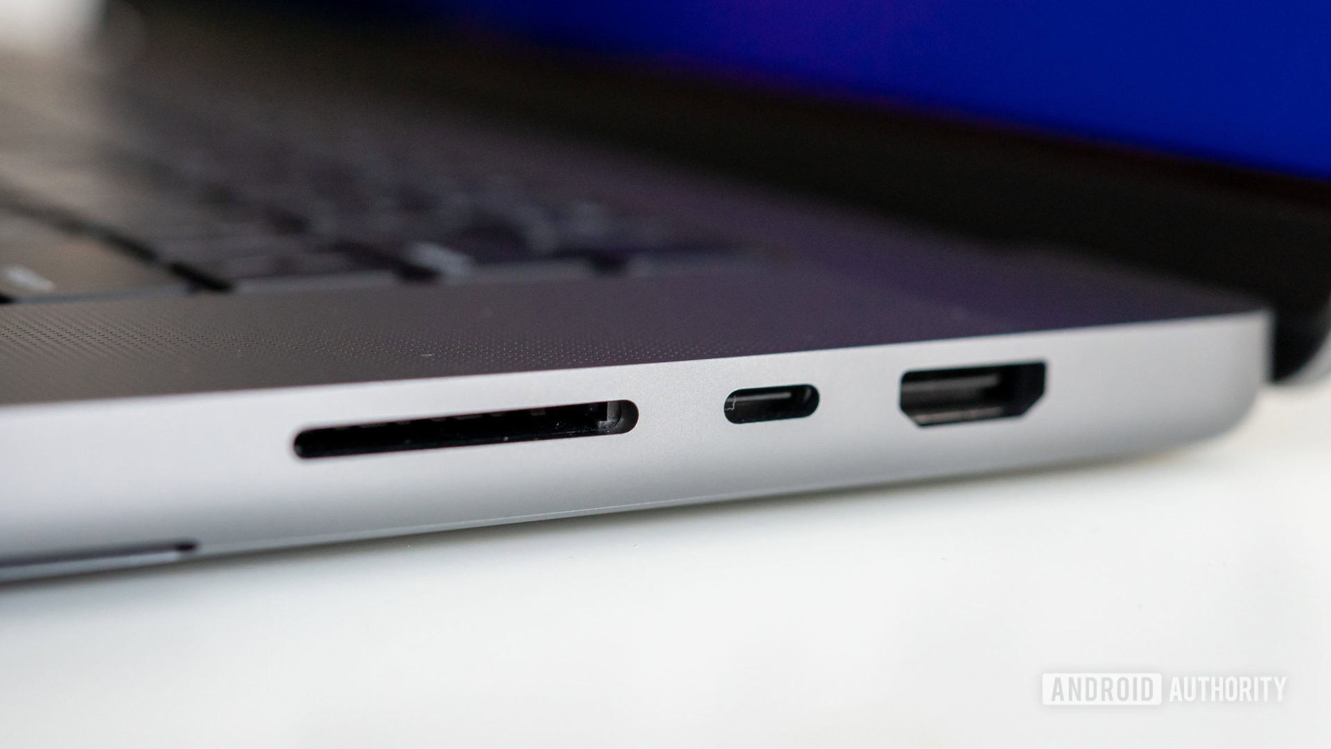 Macbook Pro 2021 microSD card port USB C and HDMI