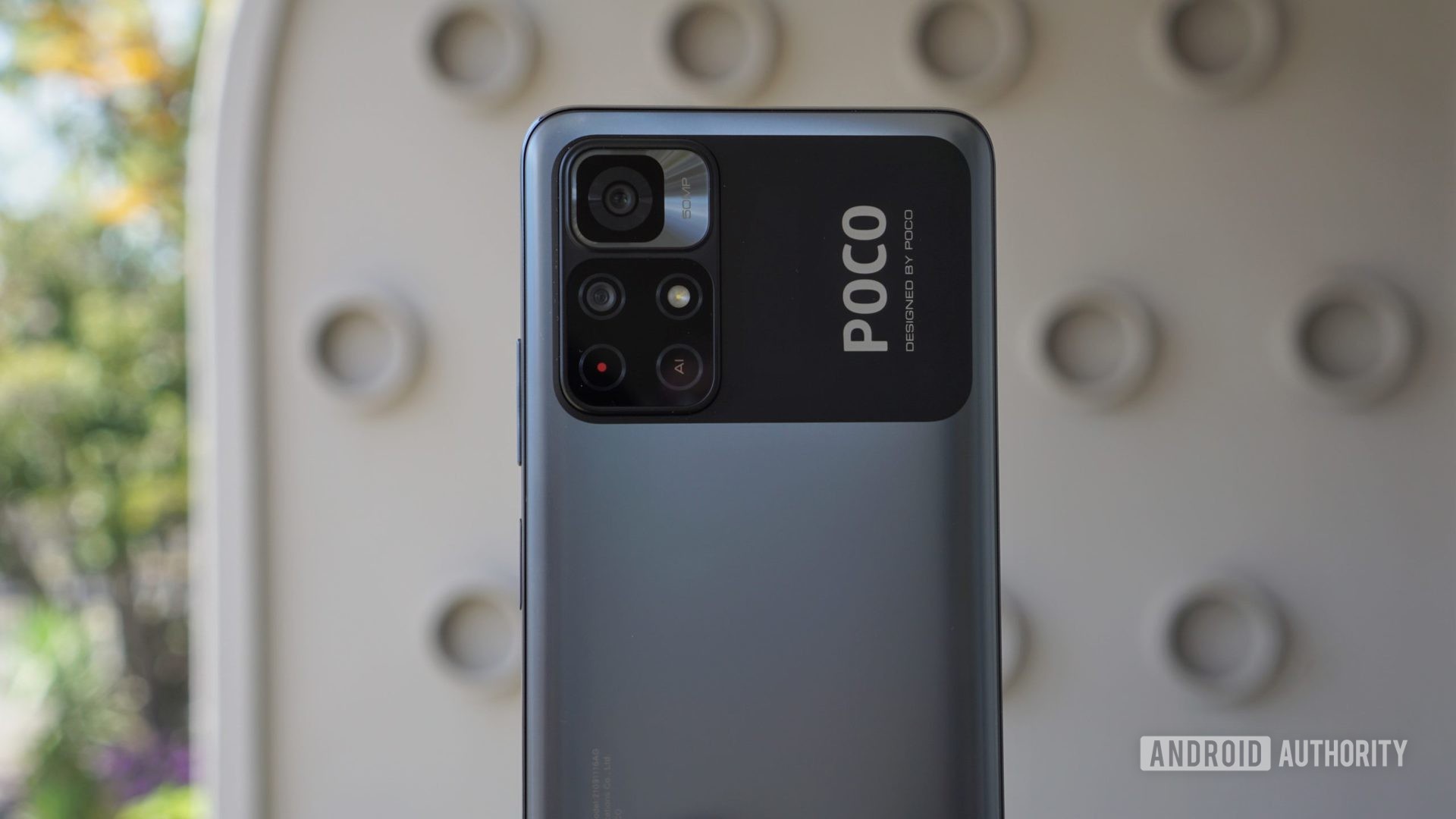 Poco M4 Pro back cover and cameras