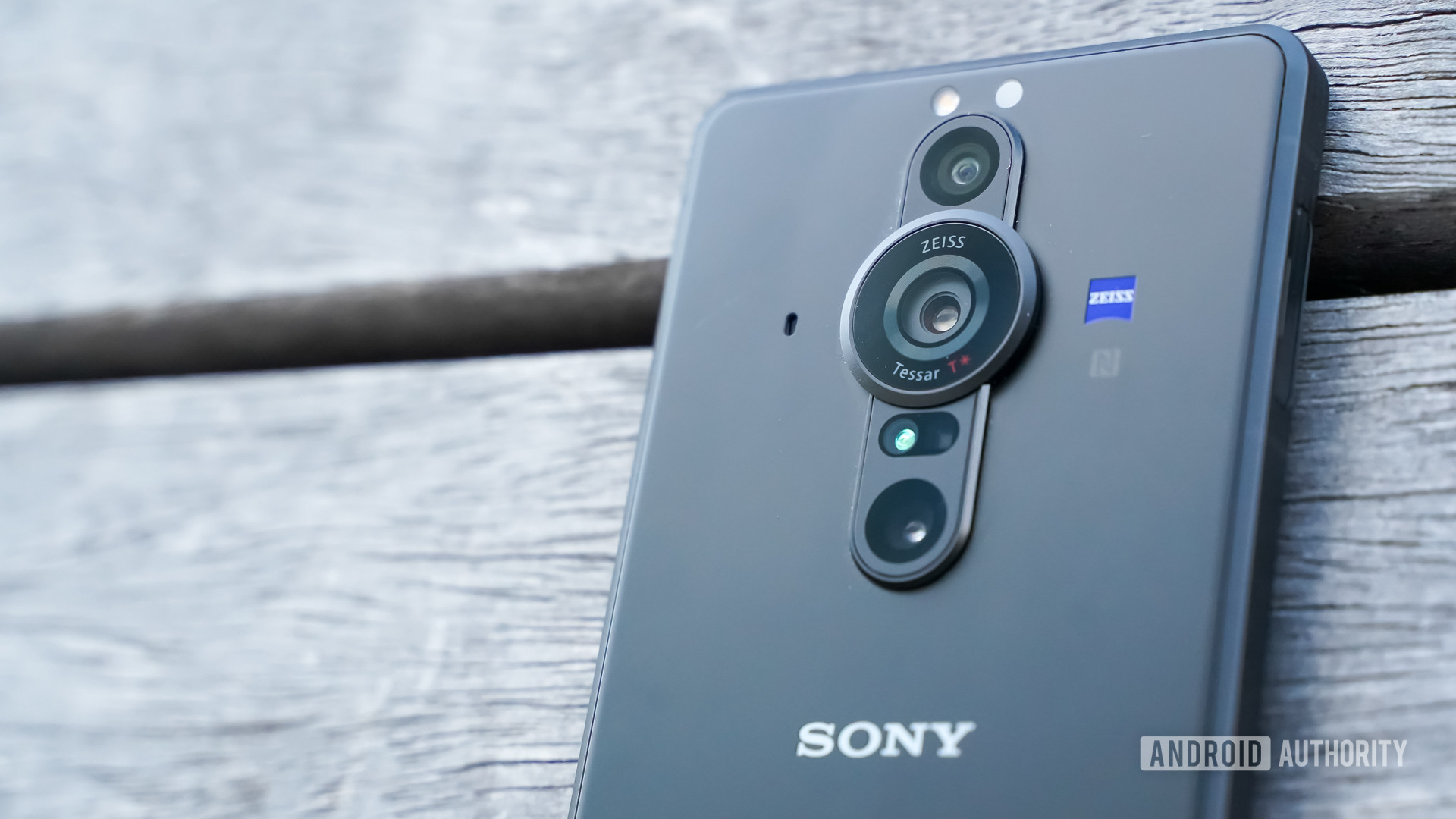 Sony Xperia Pro I camera profile from the right