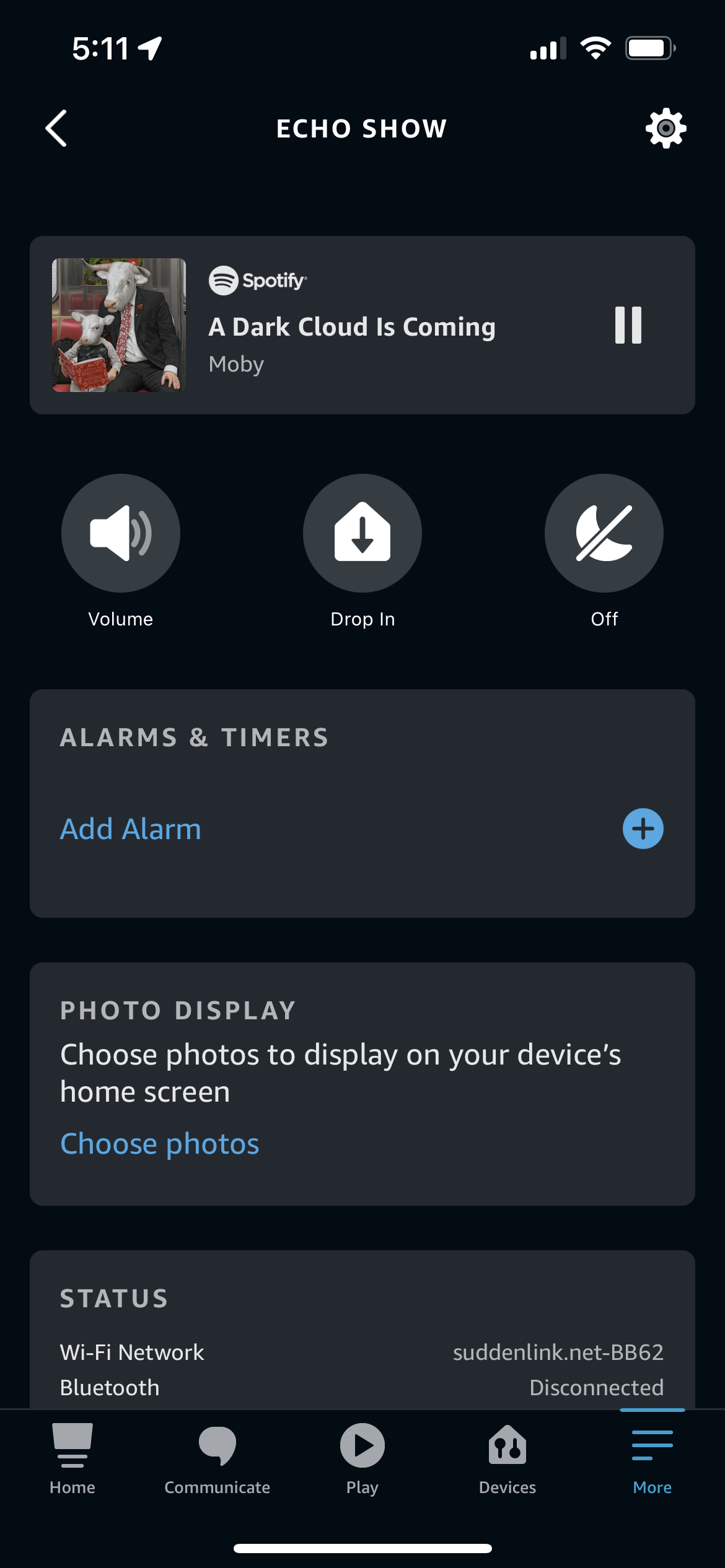 La página del dispositivo para un Echo Show en la aplicación Alexa