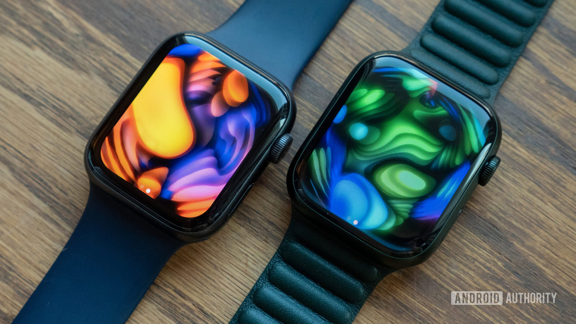Une image de l'Apple Watch Series 6 et Series 7 posée sur une table montrant l'application Mindfulness