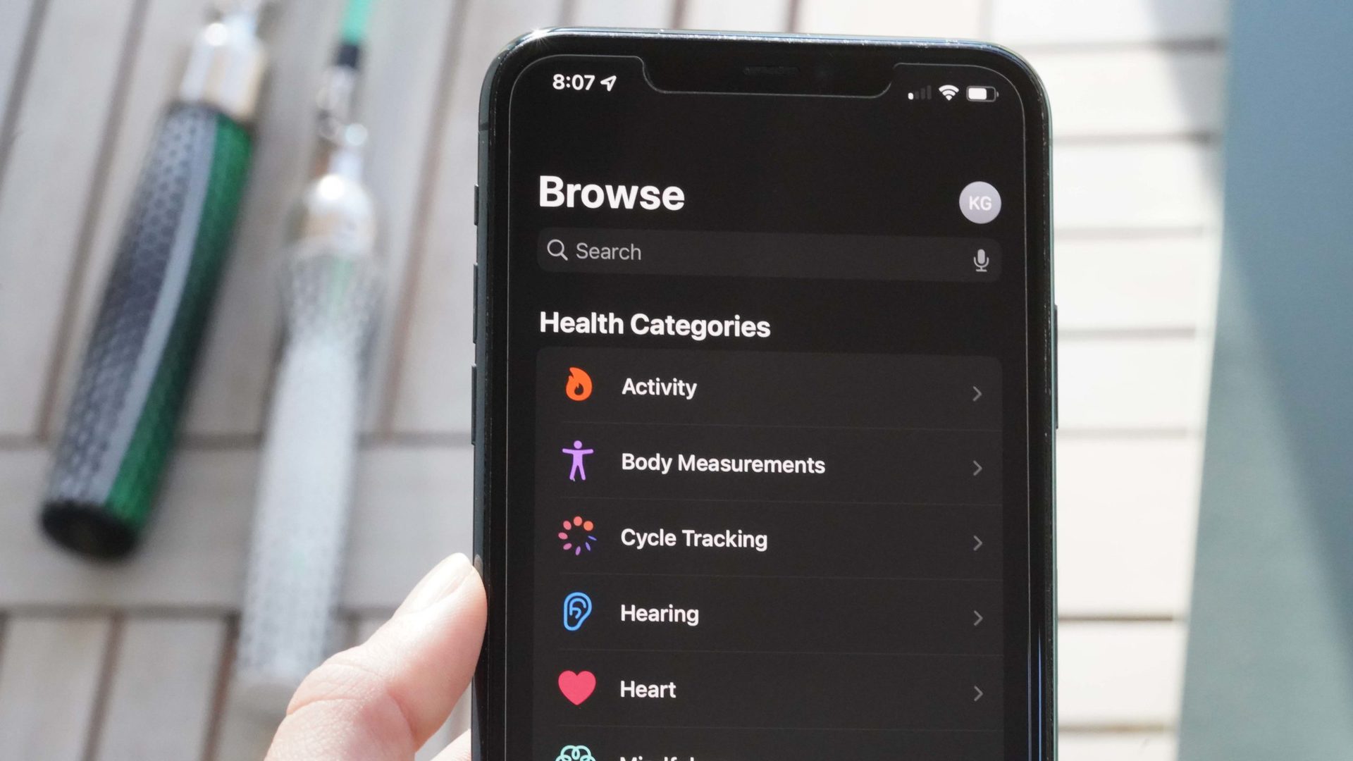 A user explores the health categories in Apple Health's Browse tab. 